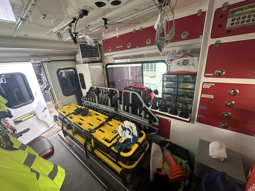 vehicule interieur VPSP brancard